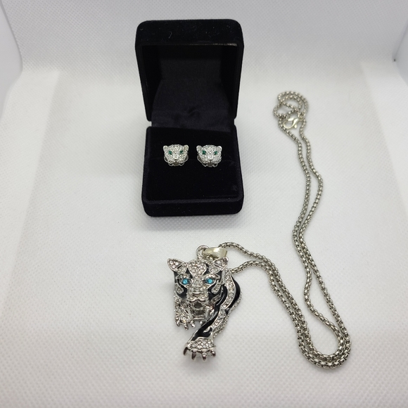New Luxury Tiger Other - Men's or Woman set tiger